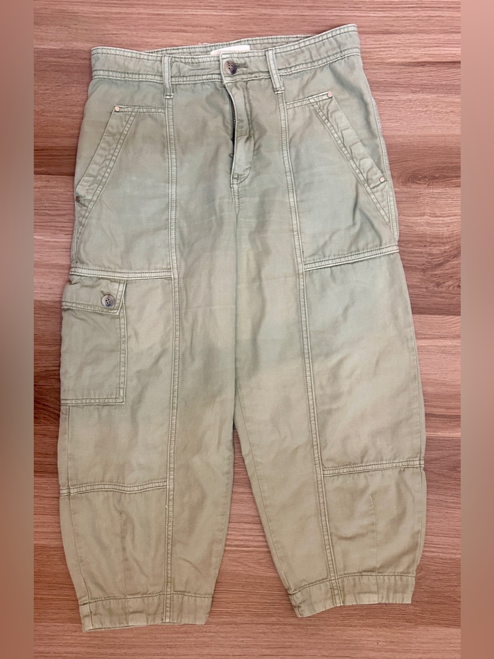 Anthropologie Cropped Cargo Pants Womens Size US 4 Sage Green Utility